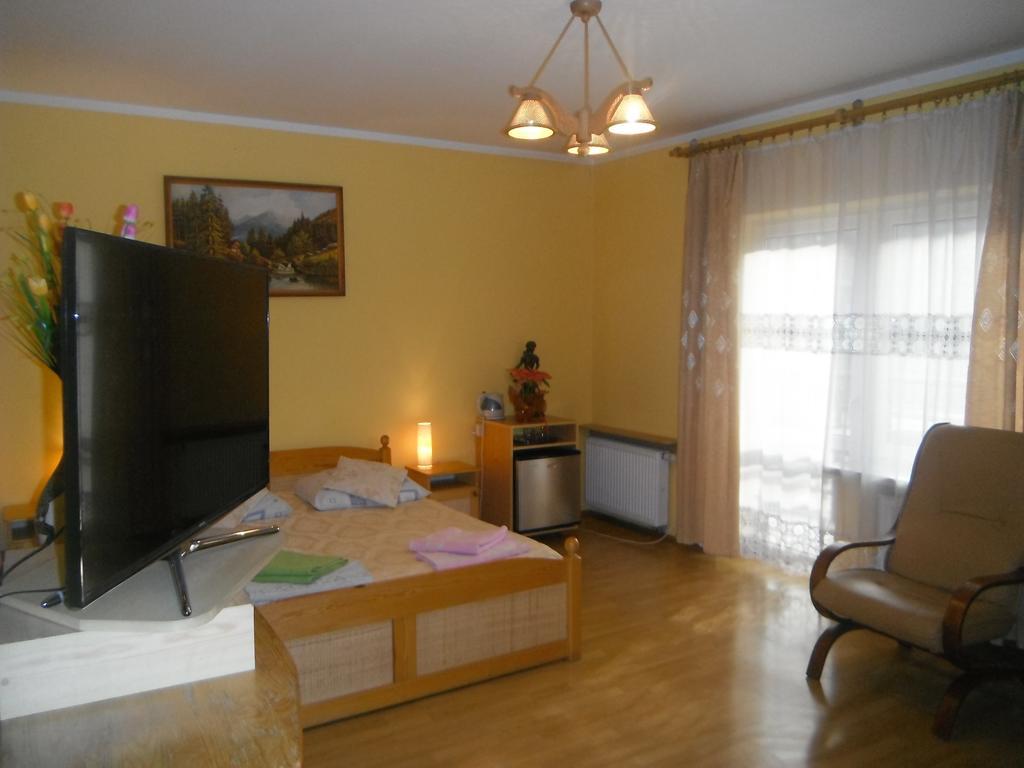 Pensjonat Przy Bloniach Krakau Zimmer foto